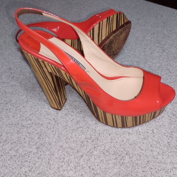 Peach Prada pumps - Picture 4 of 5